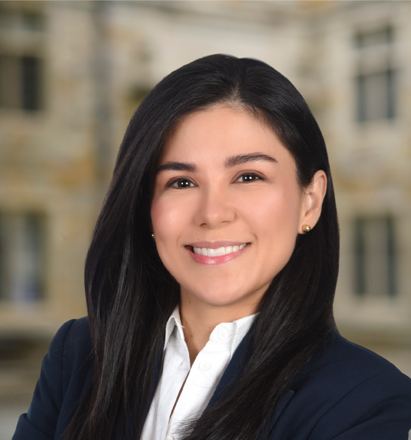 Silvia Lozano Paralegal